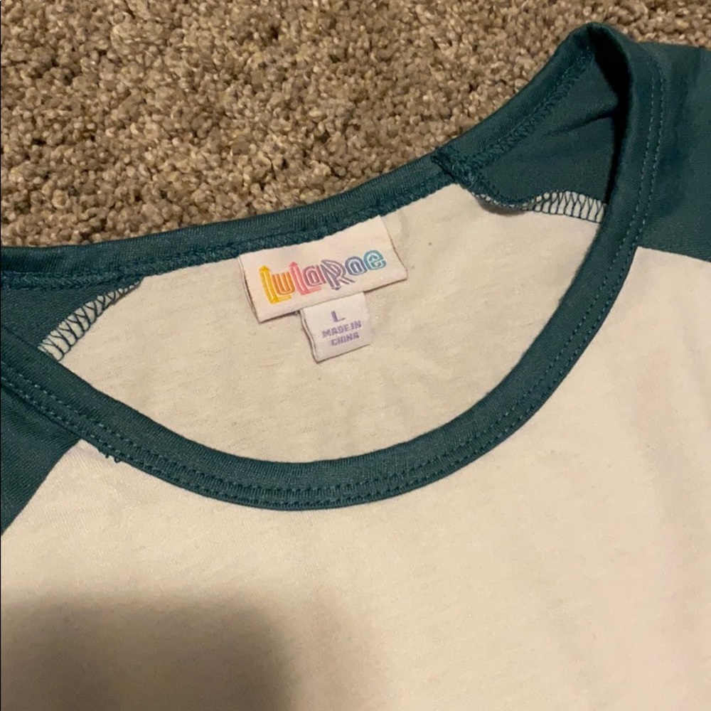 Lularoe Randy Tee - Picture 2 of 3